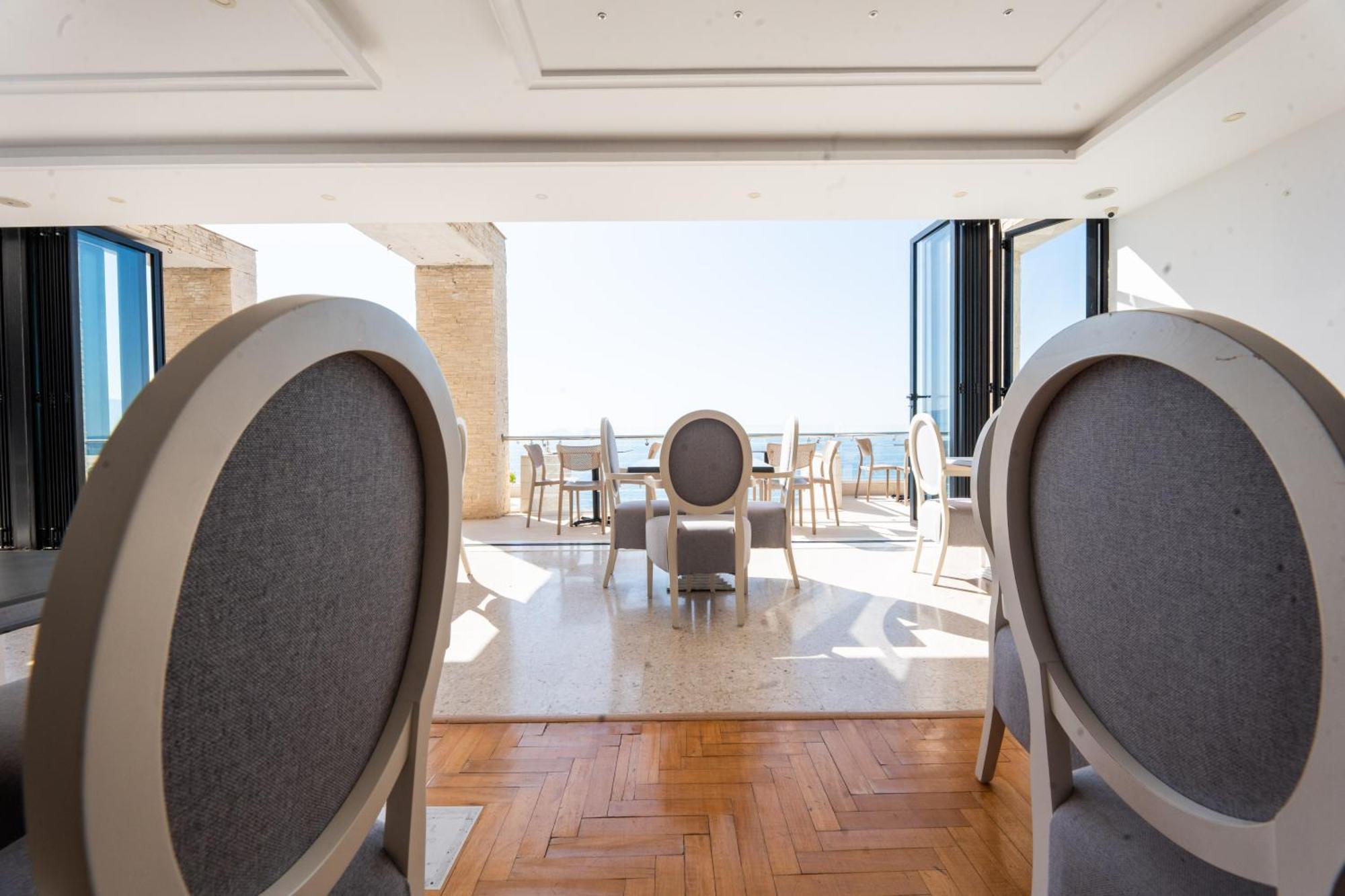 Thea Hotel Wlora Zewnętrze zdjęcie