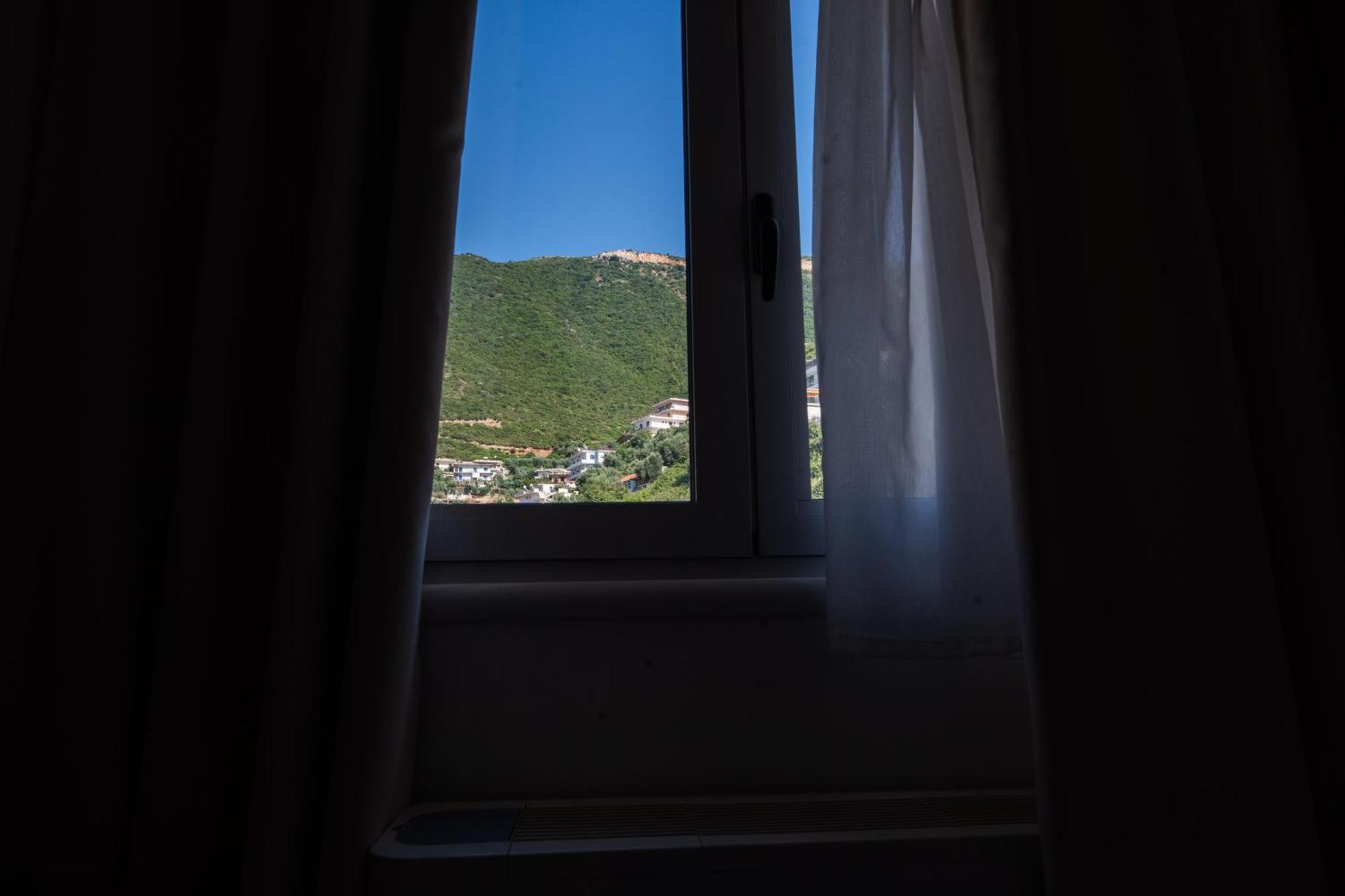 Thea Hotel Wlora Zewnętrze zdjęcie